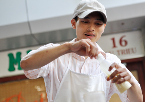 Khen có, chê có, nhưng phần đông ý kiến từ cộng đồng mạng ủng hộ con đường mà Nguyễn Duy Biểu đang đi. Ảnh: Anh Quân